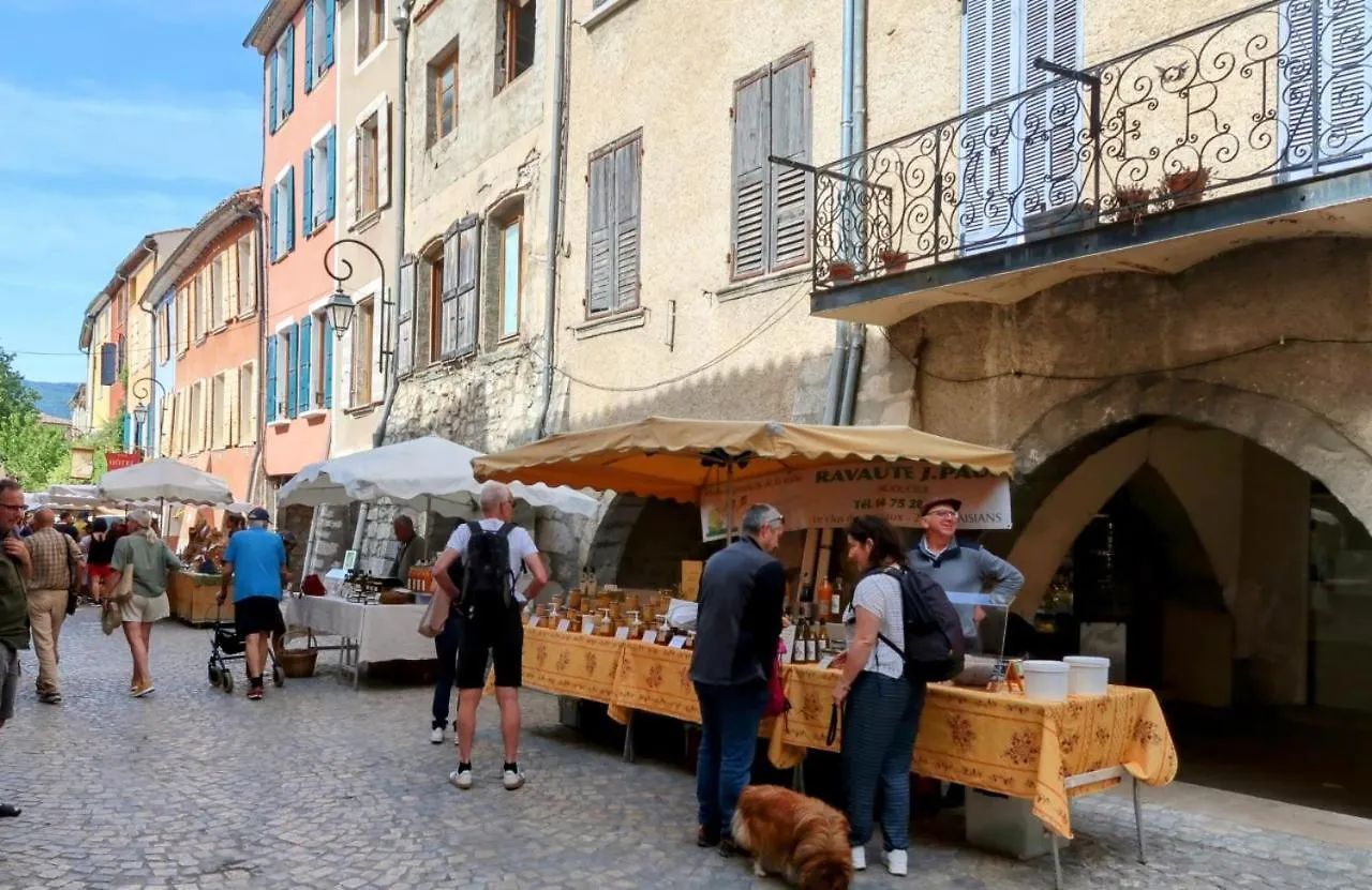 La Terrasse D'Olea, Au Coeur Du Village Buis-les-Baronnies 0*,